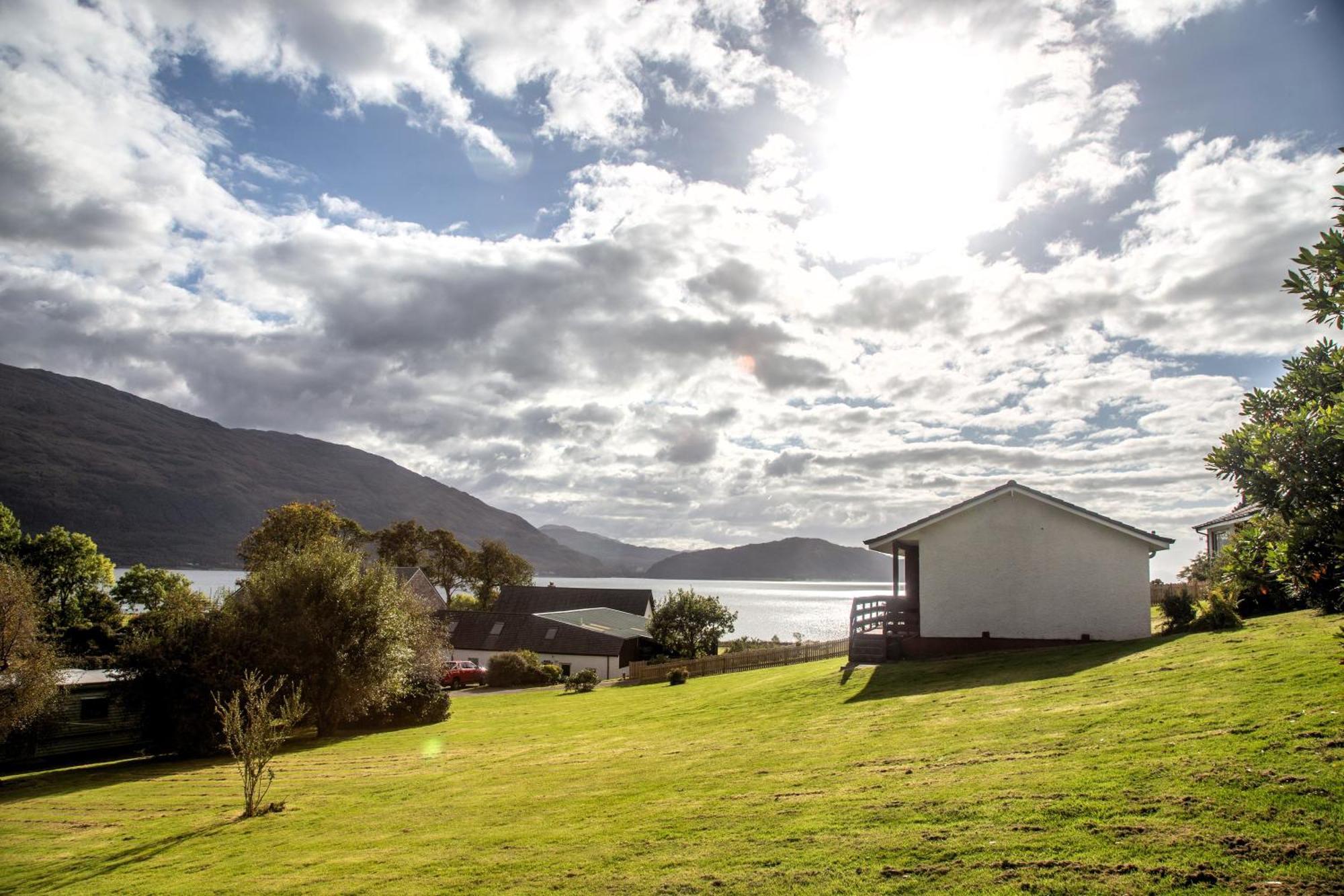 Ash, Birch And Rowan Self Catering Cabins ออนิค ห้อง รูปภาพ