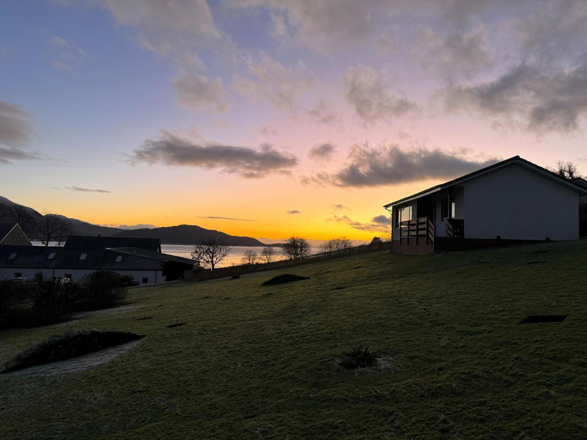 Ash, Birch And Rowan Self Catering Cabins ออนิค ภายนอก รูปภาพ