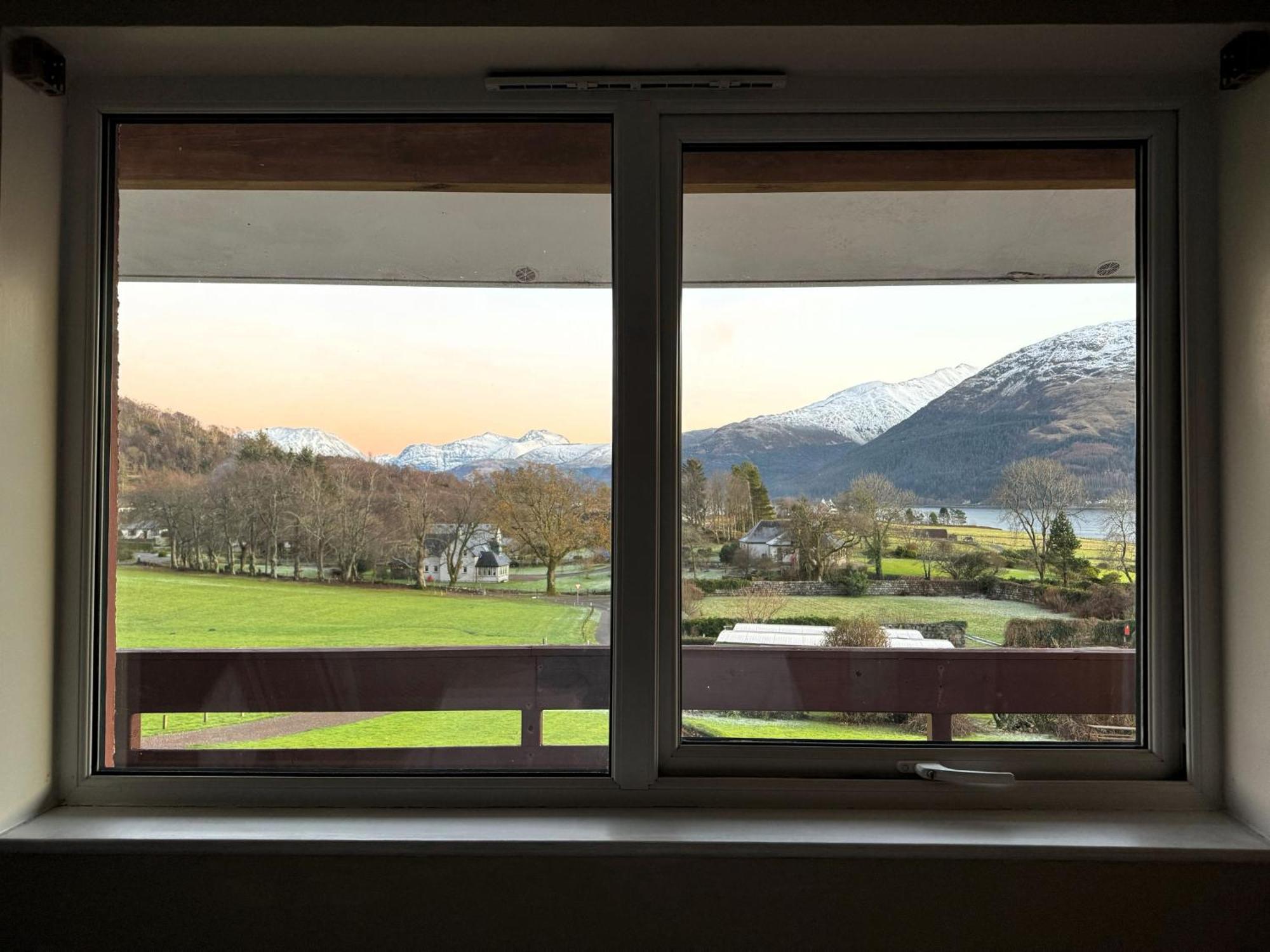 Ash, Birch And Rowan Self Catering Cabins ออนิค ภายนอก รูปภาพ