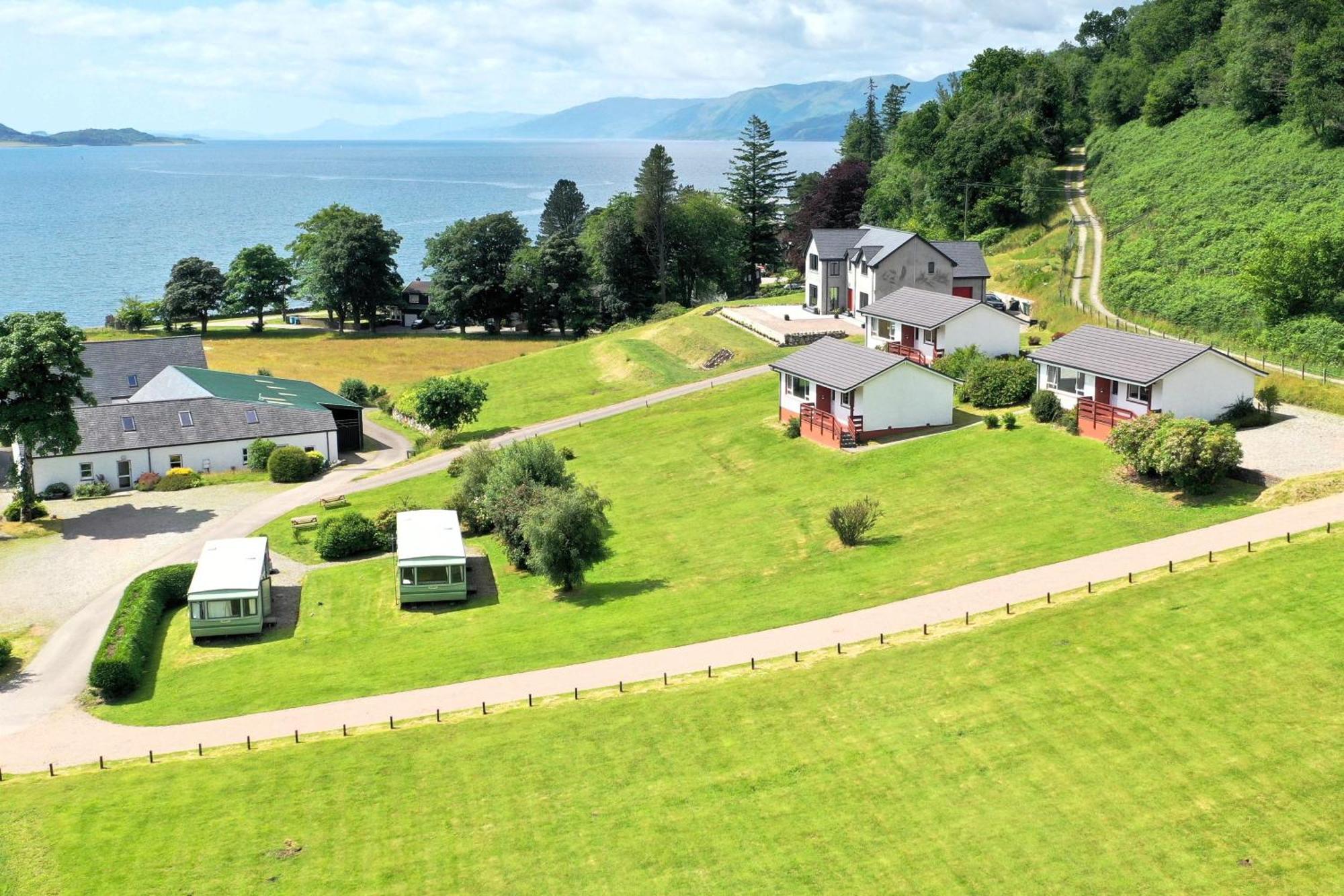 Ash, Birch And Rowan Self Catering Cabins ออนิค ภายนอก รูปภาพ